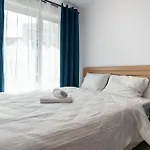 Raciborska 2-bedroom By Bookinghost * Katowice