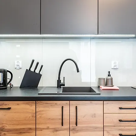 Raciborska 2-bedroom By Bookinghost * Katowice