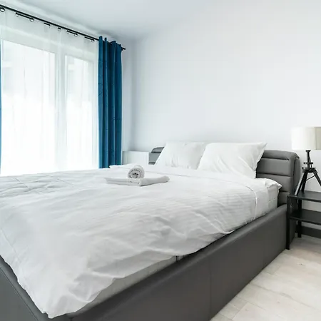 Raciborska 2-bedroom By Bookinghost Lejlighed