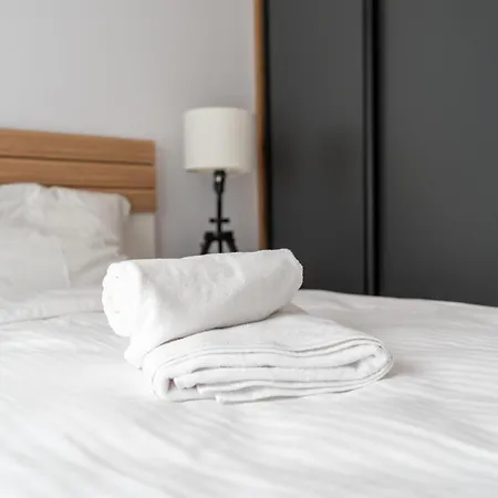 Raciborska 2-bedroom By Bookinghost