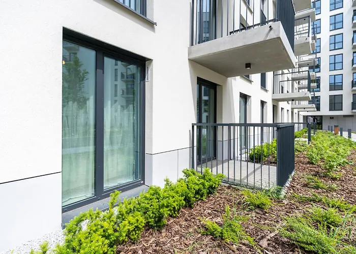 Raciborska 2-bedroom By Bookinghost Apartment Katowice